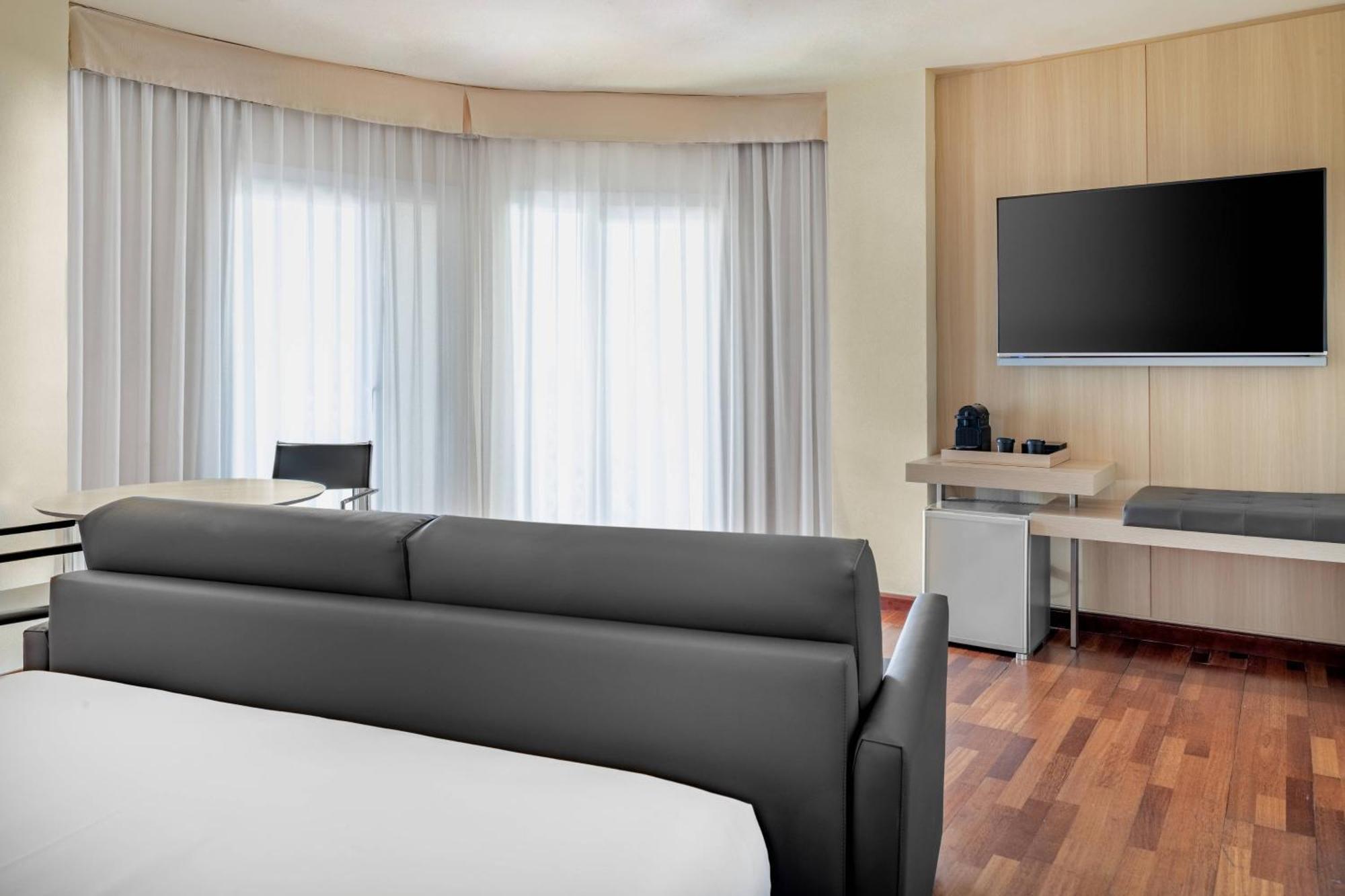 Ac Hotel La Linea By Marriott La Linea de la Concepcion Ngoại thất bức ảnh
